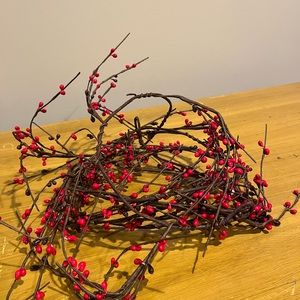 Red Pit Berry Garland 5 Ft Set of 3 New